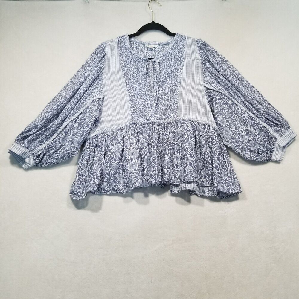 American Eagle Outfitters Blue Floral Blouse